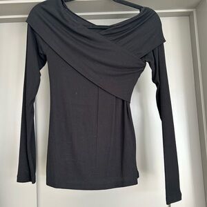 Babaton Asymmetrical Black Long Sleeve Blouse